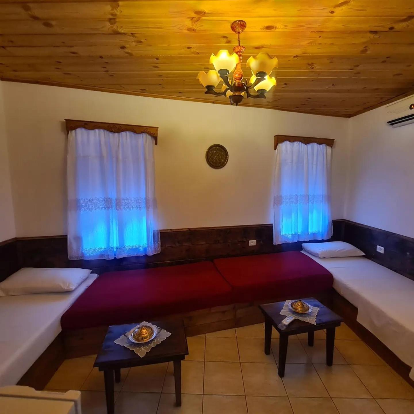 Santa Room-Old Bazaar Center-Gjirokastër 外观 照片
